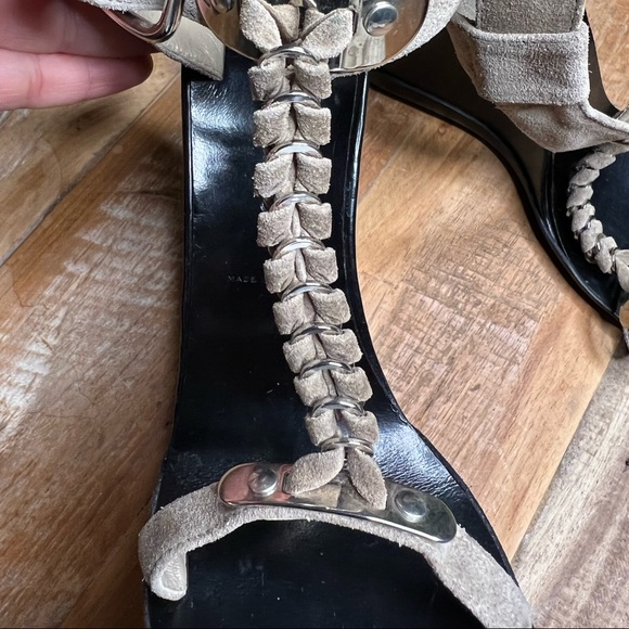 Sigerson Morrison Black Leather T-Strap Wedge Sandals - Picture 8 of 10